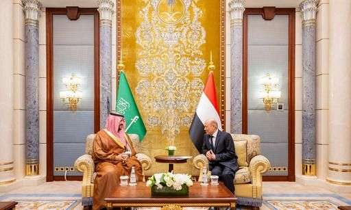 President Rashad al-Alimi with Saudi Defense Minister