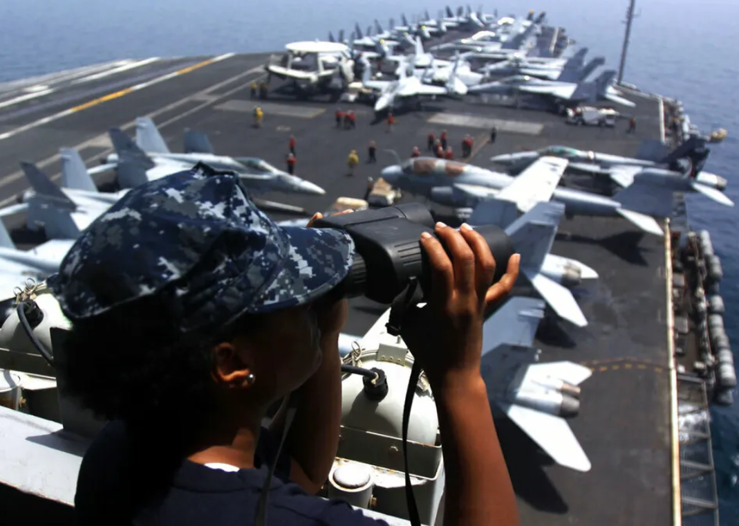 US aircraft carrier "Eisenhower"