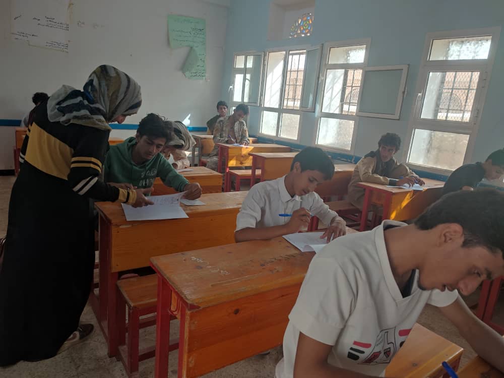 Ministerial Team Inspects High School Exams in Yemen's Marib