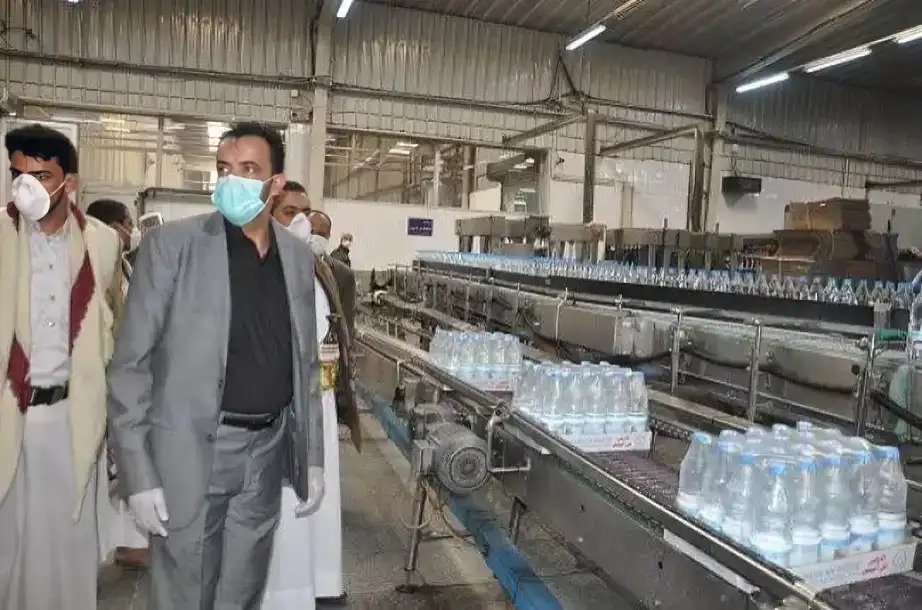 A Houthi leader inside the Shamlan water factory - archive