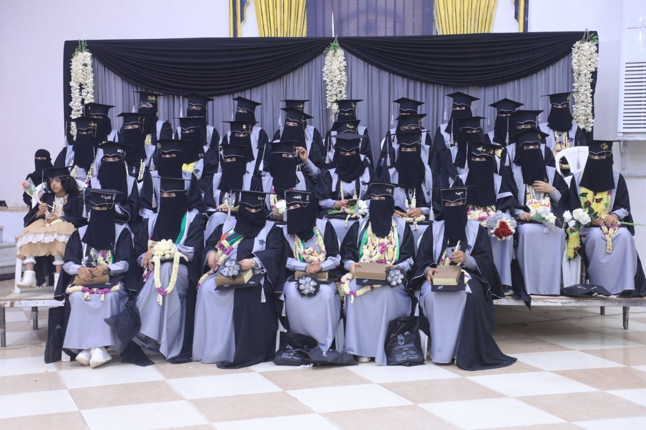 Marib.. Al-Maali Institute celebrates the graduation of the “Watin Al-Aqsa” class in health sciences