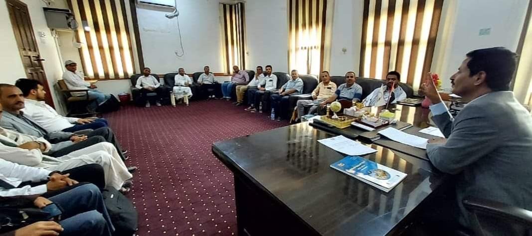 Yemeni Deputy Education Minister Inspects Preparations for Marib's Gifted Students Complex