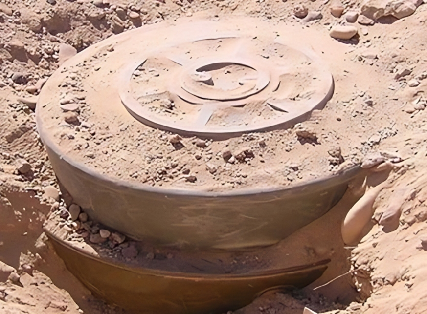 From the Houthi mines (archive)