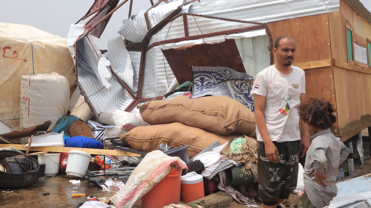 Heavy Rains and Thunderstorms Claim Three Lives, Injure 10, and Cut Power in Marib