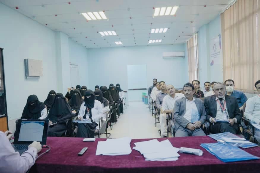 Organizing a training course for the staff of Marib Authority Hospital in responding to crises and natural disasters