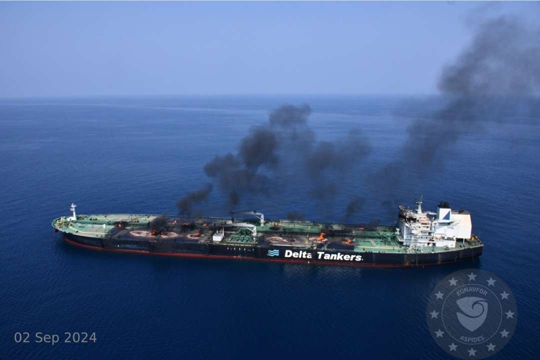 ASPIDES Warns of Environmental Disaster as Salvage Efforts for Houthi-Targeted Tanker Stall prompting the companies involved to explore alternative