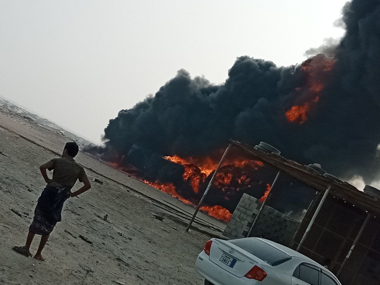 Fuel Tanker Catches Fire in Shabwah, Yemen