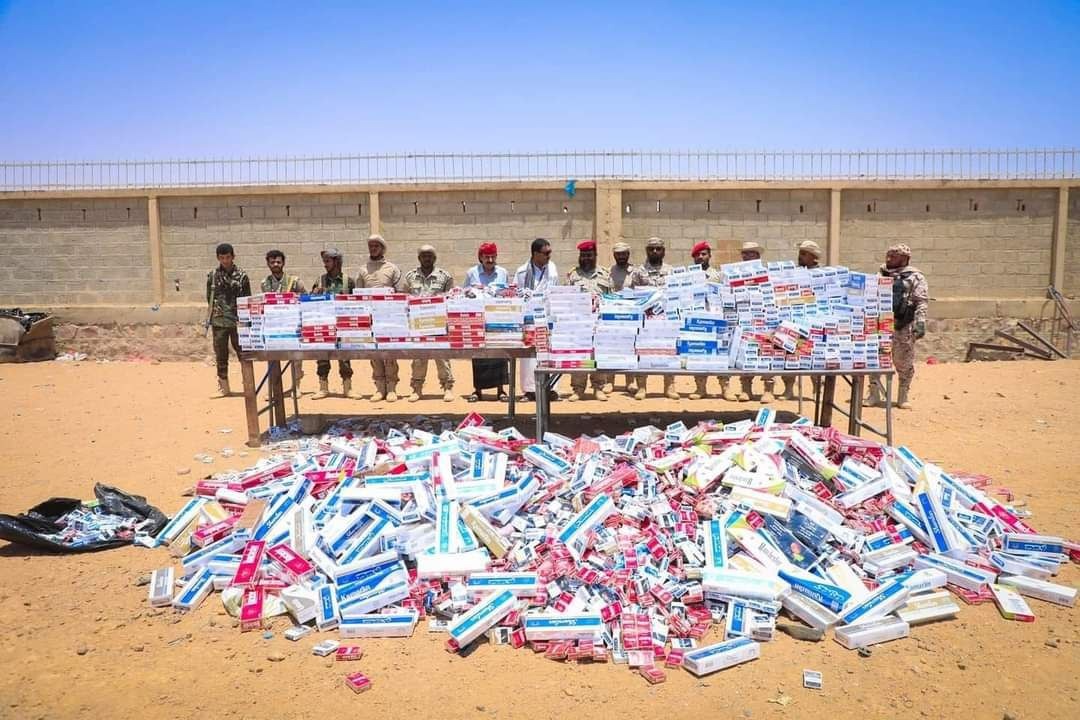 "Homeland Shield " Forces Destroy 22,000 Cigarette Packs at Al-Wadea Border Crossing (Photos)