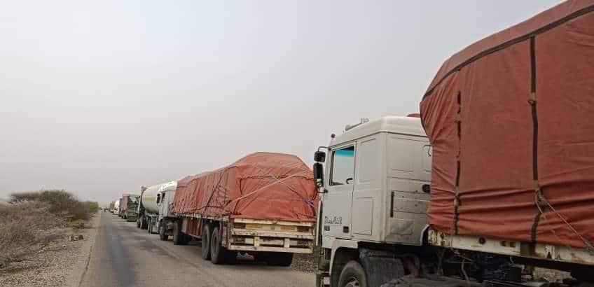 Tribal Blockade in Abyan prevents trucks from passing to demand revealing Ashal's fate