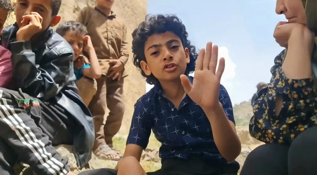 Video Shows Child's Heartbreaking Testimony After Houthi Attacks Leave Him as Sole Survivor