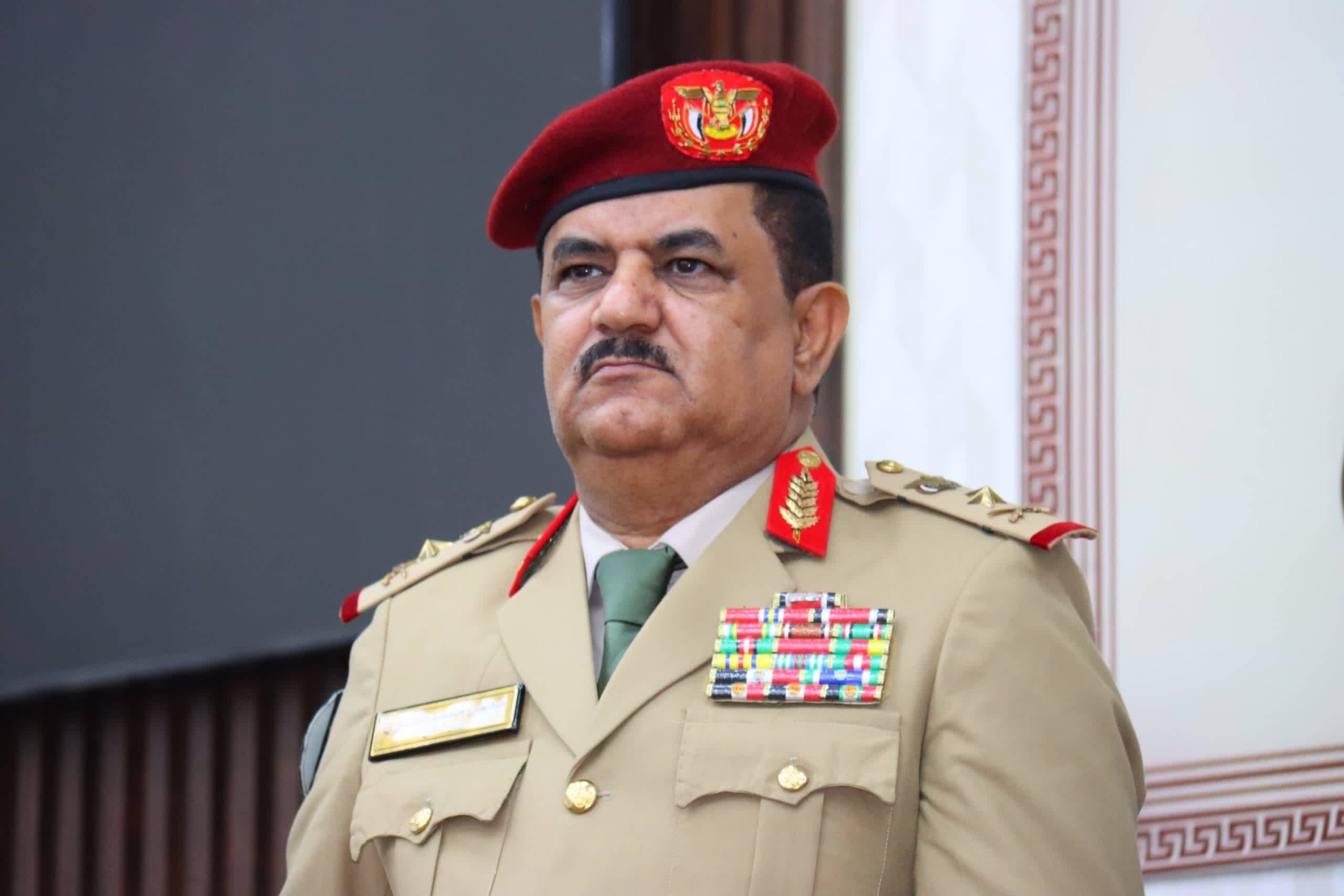 Yemeni Defense Minister: Army Ready to Move Towards Sana'a, Awaiting the Right Moment