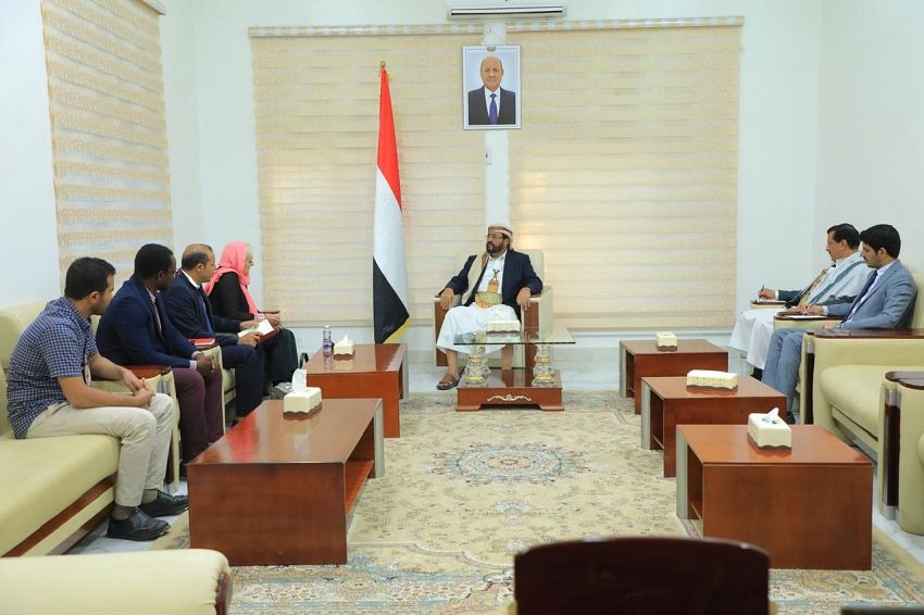 Yemeni Official Calls for Greater Red Cross Involvement in Prisoner Exchange Deal