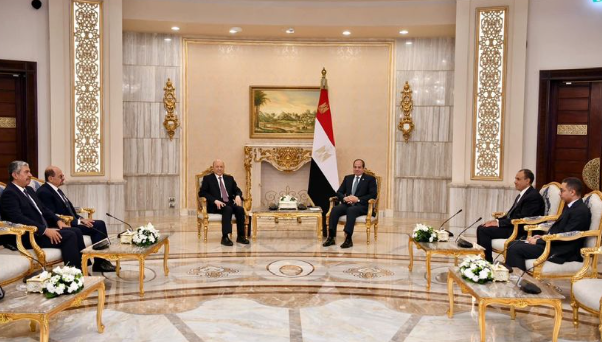 Yemeni Embassy in Cairo Confirms School Closures Discussed in Al-Alimi's Meeting with Egyptian President