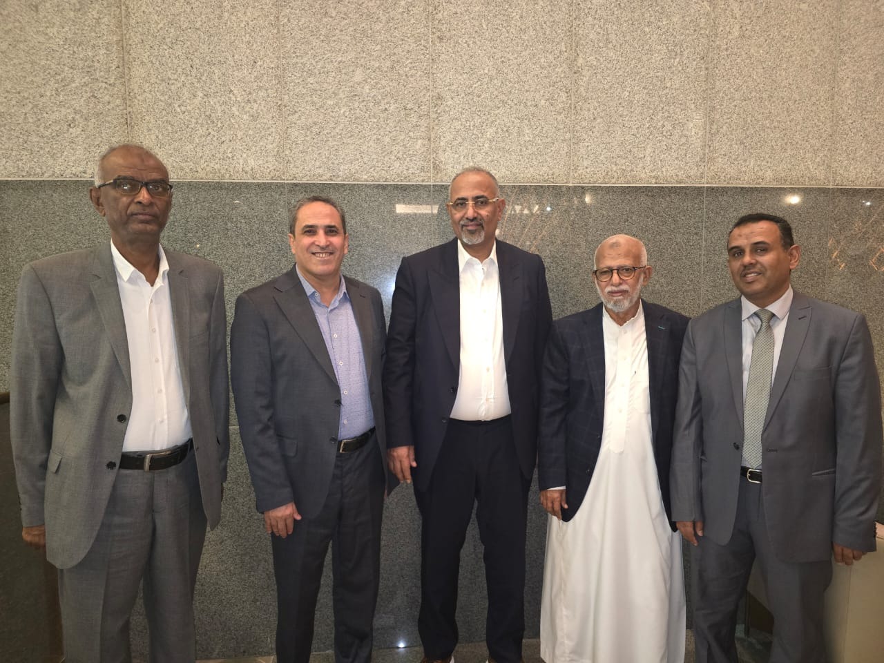 Al-Zubaidi Meets with Yemeni Islah Party Leadership to Emphasize Ongoing Coordination for Unity