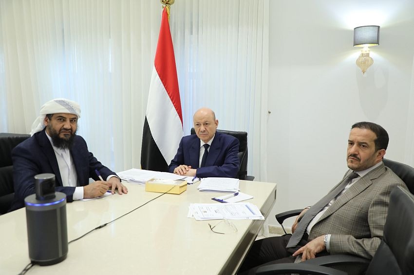 Yemeni Presidential Council Holds Third Meeting in a Week, Emphasizes Urgent Economic Recovery Plan