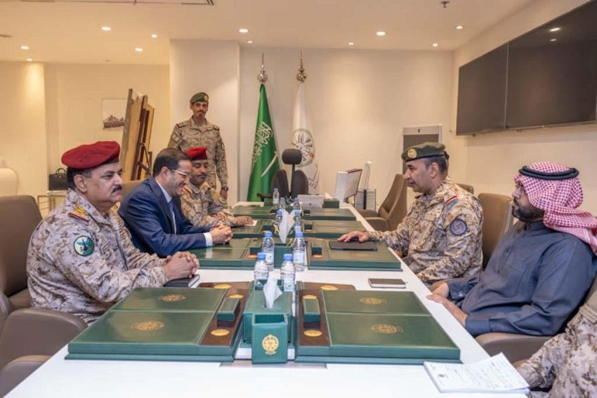 Yemeni Leadership Discusses Support for Armed Forces in Riyadh