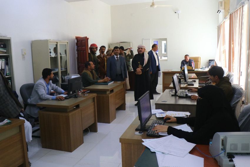 Marib Official Emphasizes Tax Evasion Combat and Revenue Enhancement