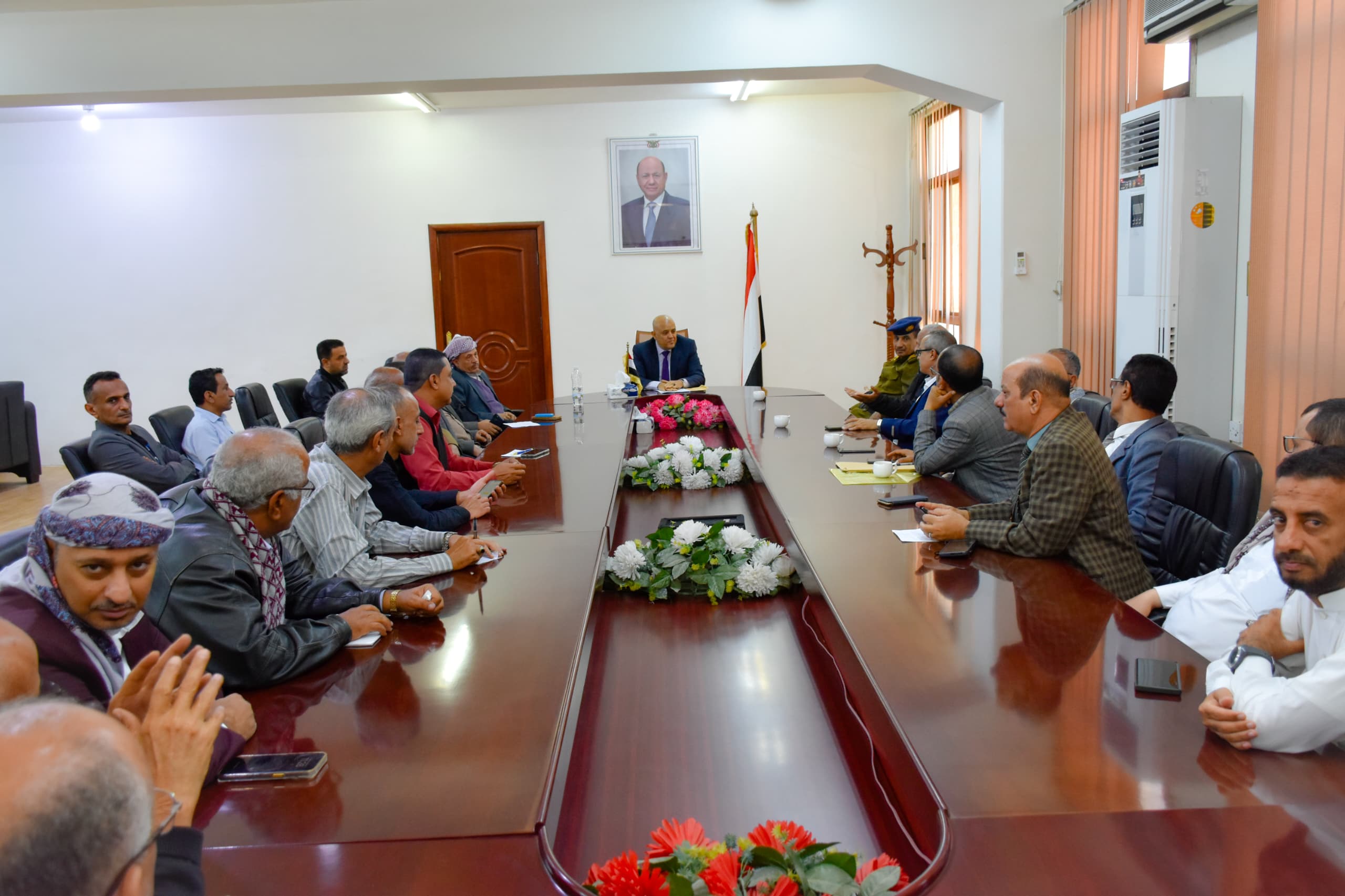 Local Authority in Taiz Sets Rent Control Measures and Bans Foreign Currency Contracts