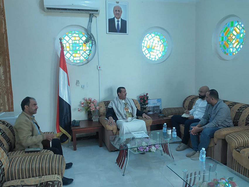 Marib Official Urges Organizations to Fulfill Relief and Development Roles