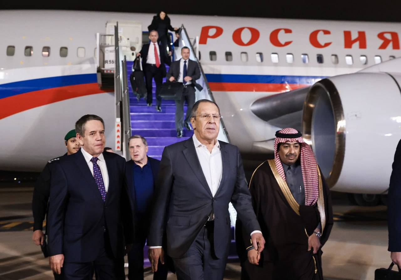 Russian Delegation Arrives in Riyadh for Ukraine Talks with US Officials