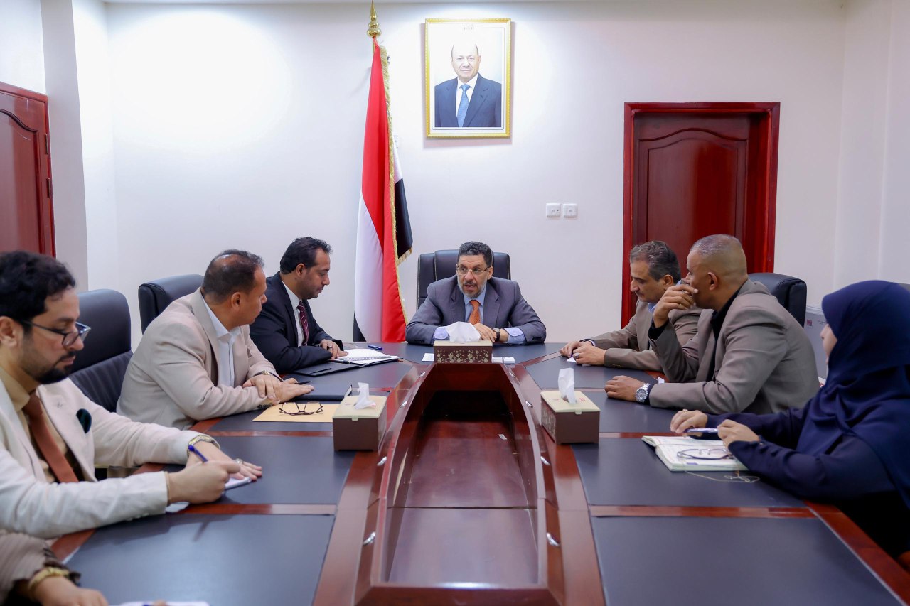 Yemeni PM Establishes Education Fund to Support Teachers