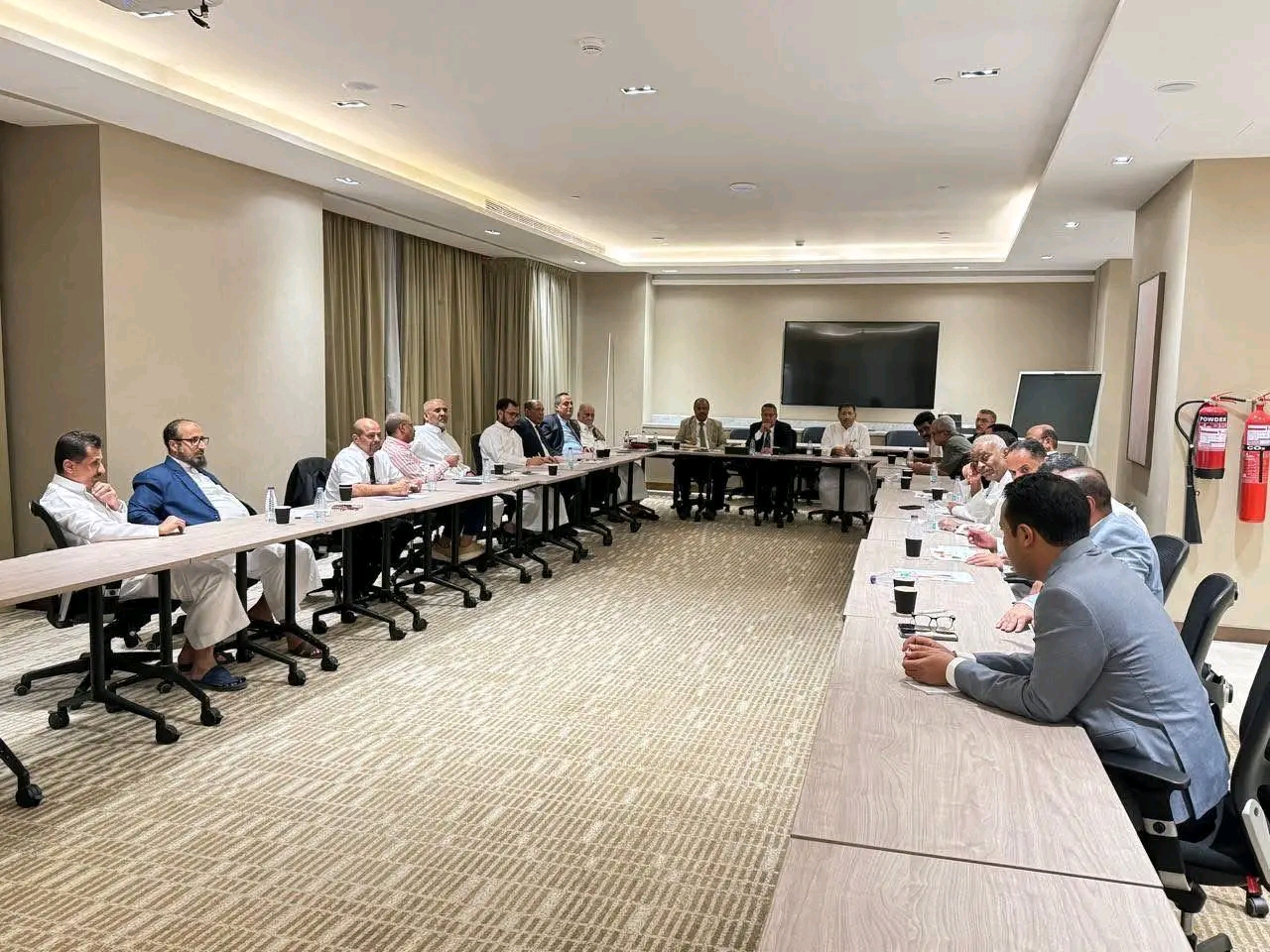"National Bloc" Demands 100% Salary Hike, Urges Presidential Council to Act on Economic Crisis